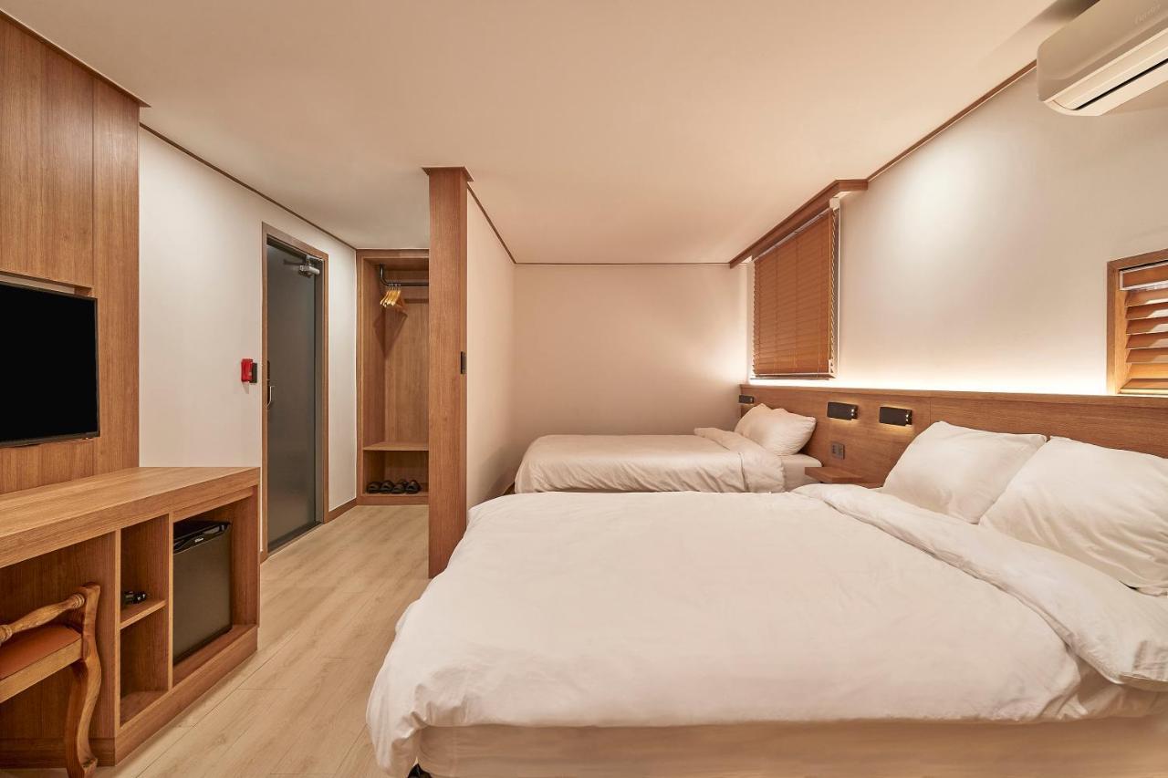 Hotel Monday Cracker Hongdae Seoul Exterior foto